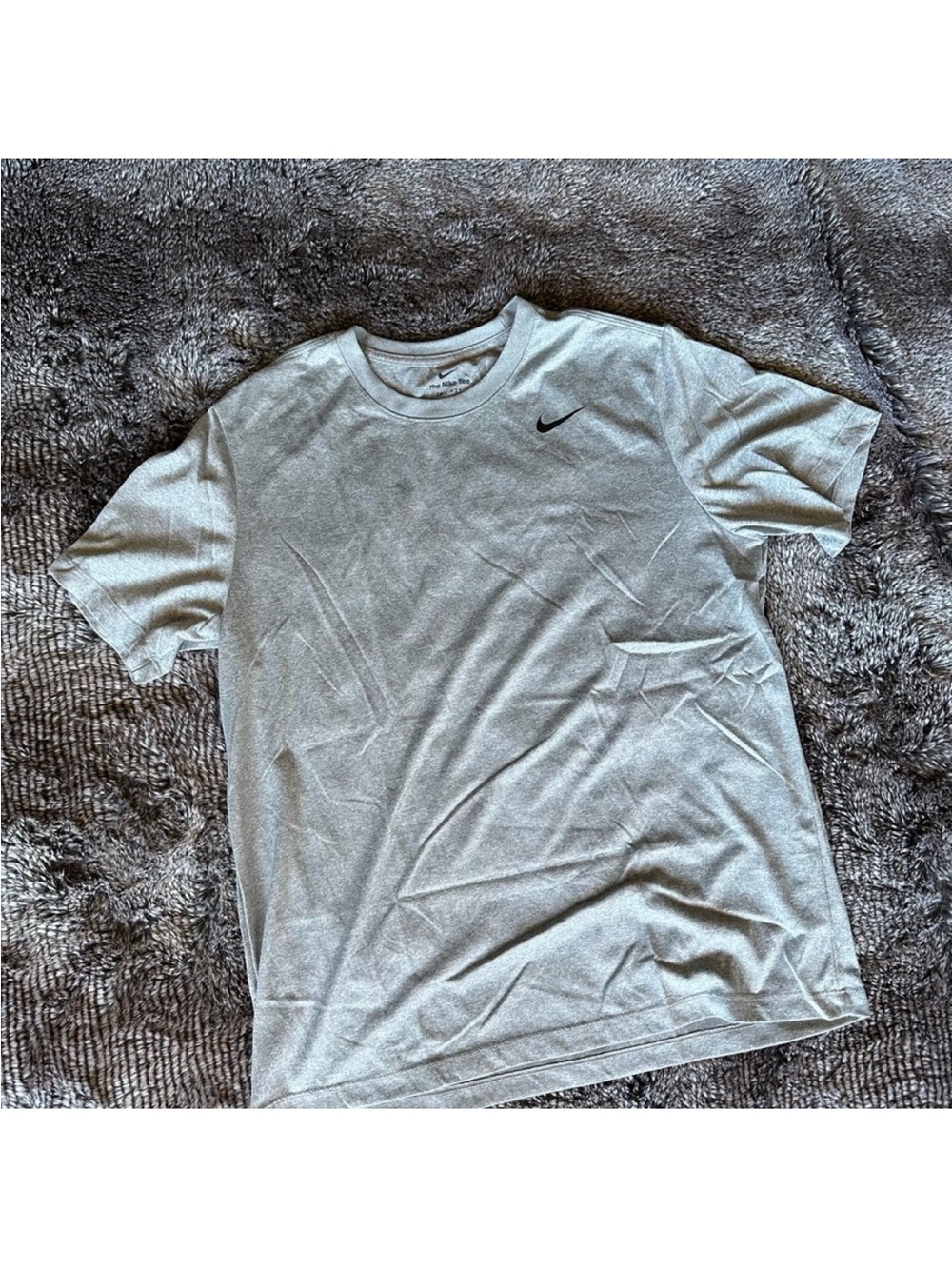Nike Men’s Light Gray Short Sleeve Crew Tee with Black Swoosh